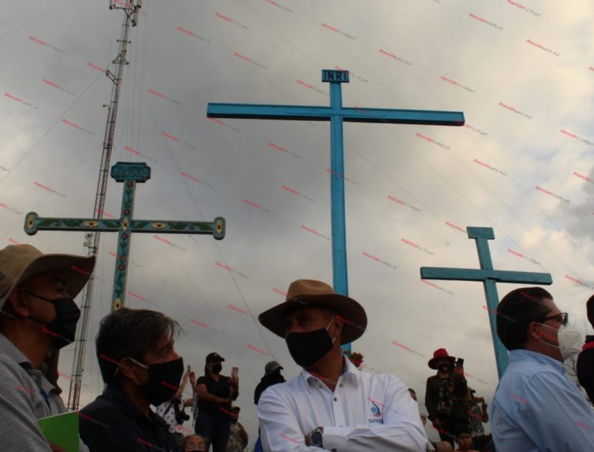 The panoramic view of Las Tres Cruces and the ritual site threatened The panoramic view of Las Tres Cruces and the ritual site threatened