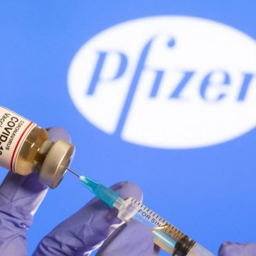 Pfizer y BionTech anuncian desarrollo de eficacia de la vacuna del 90%