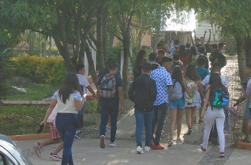 What Are Students Doing During the Pandemic? What Are Students Doing During the Pandemic?