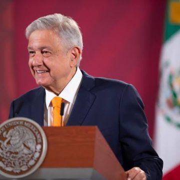 AMLO Authorizes Vaccine Purchases by Private Sector