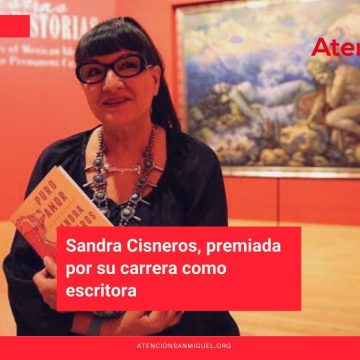 Sandra Cisneros, premiada por su carrera como escritora
