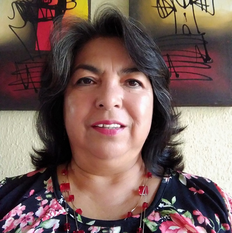 Agustina Morales of Movimiento Ciudadano congratulates Mauricio Trejo