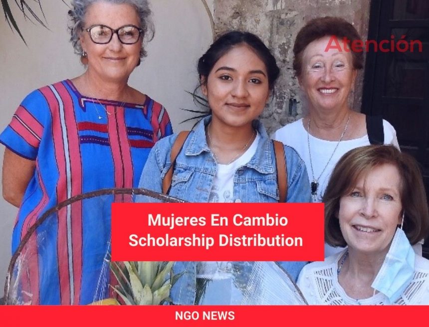 Mujeres En Cambio Scholarship Distribution